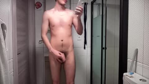 Snapshot of lunamalpica chatting on 12.29.24 LunaPica online show from 12.29.24