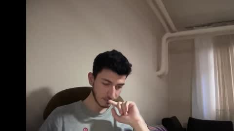 Snapshot of lunamalpica chatting on 10.02.25 LunaPica online show from 10.02.25