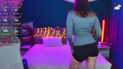 Snapshot of lunamytrend chatting on 03.01.26 Luna online show from 03.01.26