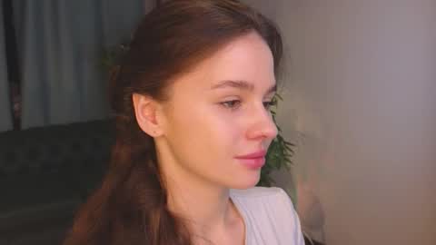 lunaolivia_ online show from 02.10.26