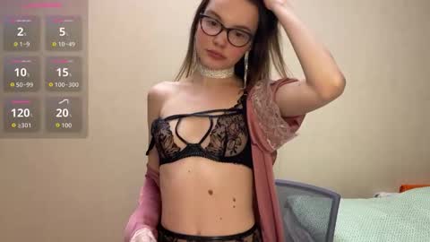 Ksenya online show from 10.20.25