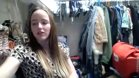 Snapshot of lunapixie2020 chatting on 10.28.25 lunapixie2020 online show from 10.28.25