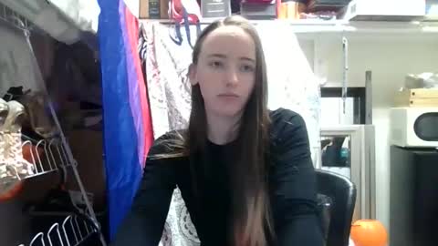 lunapixie2020 online show from 11.22.25