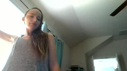 Snapshot of lunapixie2020 chatting on 06.18.26 lunapixie2020 online show from 06.18.26