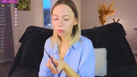 Kelly online show from 10.14.25