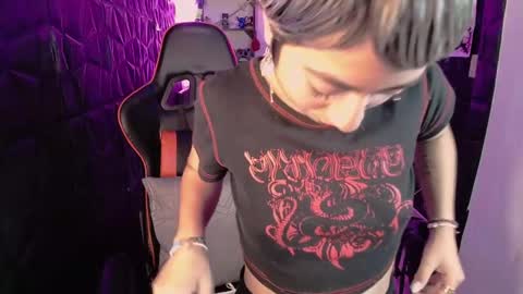 Snapshot of lunarichy chatting on 02.16.26 lunarichy online show from 02.16.26