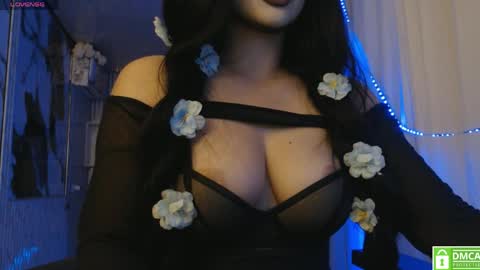 Snapshot of lunarose77 chatting on 06.05.26 Luna online show from 06.05.26