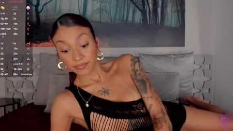 Luna Ruso  online show from 01.15.25