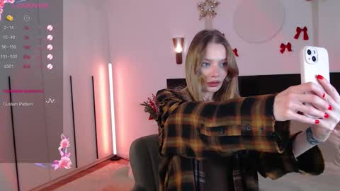 LunaticaBae online show from 01.17.26