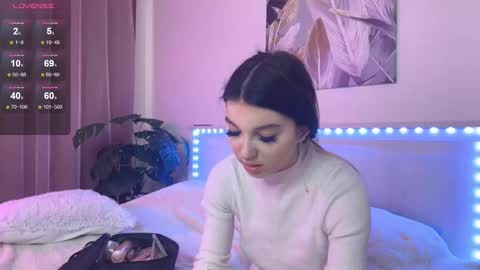 Veronica online show from 12.15.25