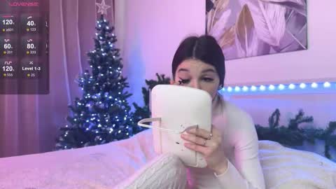 Veronica online show from 12.21.25