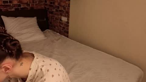 Kira online show from 02.25.26