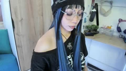 Snapshot of lunivyra chatting on 07.30.26 lunivyra online show from 07.30.26