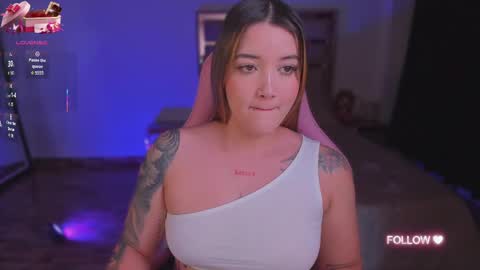 LUNA ROSE online show from 10.07.25