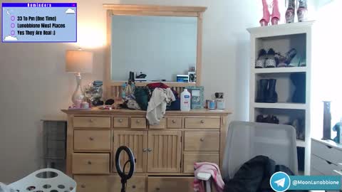 Snapshot of lunobbione chatting on 03.17.26 Lunobbione online show from 03.17.26