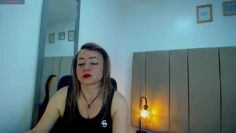 Snapshot of lupita223 chatting on 03.01.25 Lupita223 online show from 03.01.25