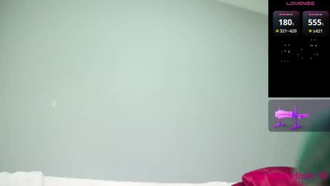 Snapshot of lusciouslipsxx chatting on 01.05.25 lusciouslipsxx online show from 01.05.25