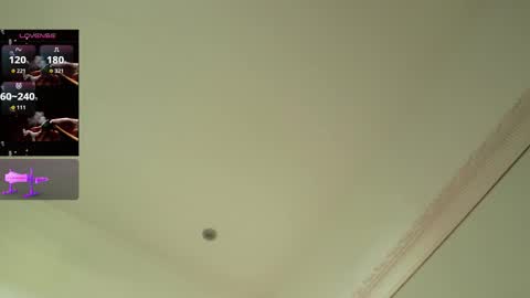 Snapshot of lusciouslipsxx chatting on 12.16.25 lusciouslipsxx online show from 12.16.25