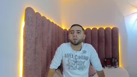 Lushian And Luna online show from 02.12.26