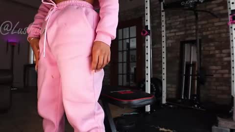 SHOWS ALL MONDAY WEDNESDAYFRIDAYSATURDAY  IN THE MORNING online show from 02.19.25