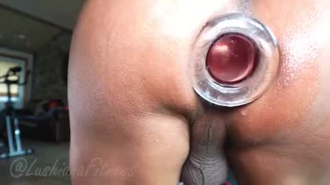 SHOWS ALL MONDAY WEDNESDAYFRIDAYSATURDAY  IN THE MORNING online show from 09.19.25