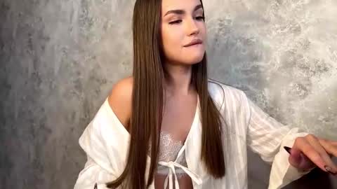 Snapshot of lushmira chatting on 11.01.25 Mira online show from 11.01.25