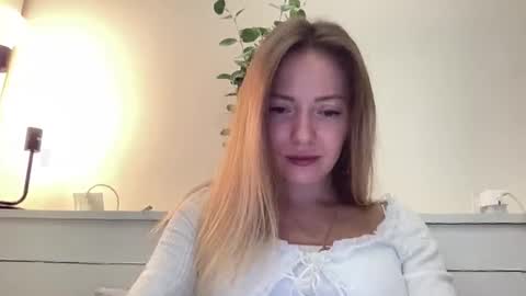 lusiluv online show from 09.29.25