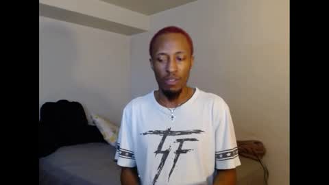 Snapshot of lust_j chatting on 09.11.25 LUST online show from 09.11.25