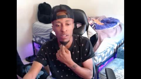 Snapshot of lust_j chatting on 09.19.25 LUST online show from 09.19.25