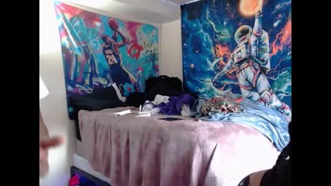 Snapshot of lust_j chatting on 09.29.25 LUST online show from 09.29.25