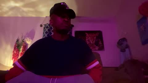 Snapshot of lust_j chatting on 11.25.25 LUST online show from 11.25.25