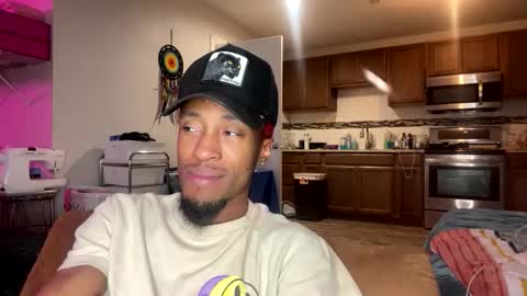 Snapshot of lust_j chatting on 12.05.25 LUST online show from 12.05.25