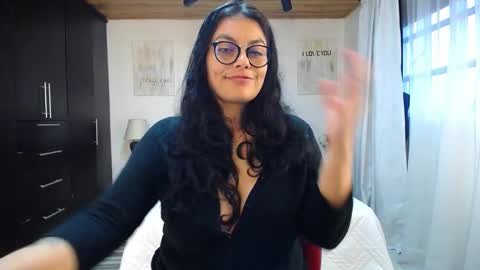 Angela 3 online show from 03.11.25