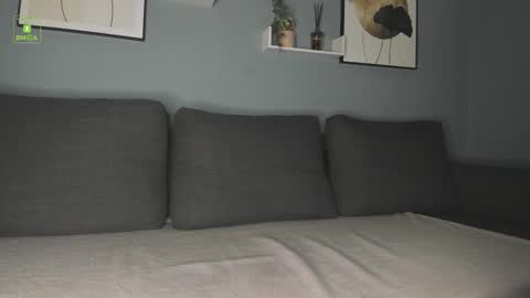 Stephany Richards online show from 10.18.25