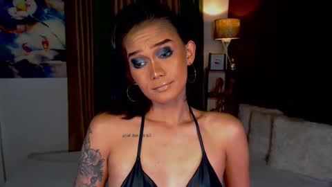 AdriannaFowks online show from 01.14.25