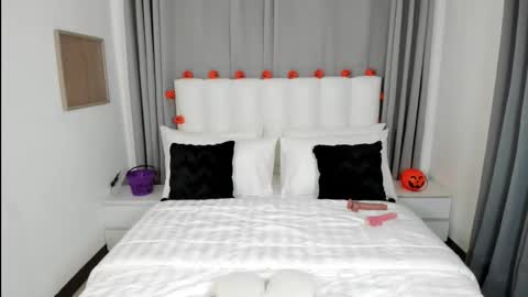 Snapshot of lustfulmonica69 chatting on 10.18.25 My nickname is Lust online show from 10.18.25