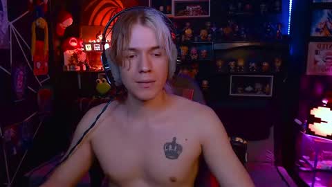 Snapshot of lustymatt chatting on 10.14.25 lustymatt online show from 10.14.25