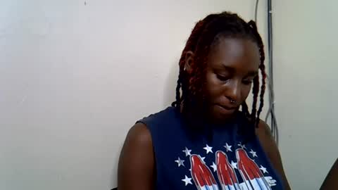 Snapshot of lutino_lovebirds chatting on 07.11.26 lutino_lovebirds online show from 07.11.26