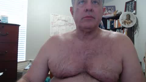 Snapshot of luv2bnakedallthetime chatting on 02.14.26 Tony online show from 02.14.26