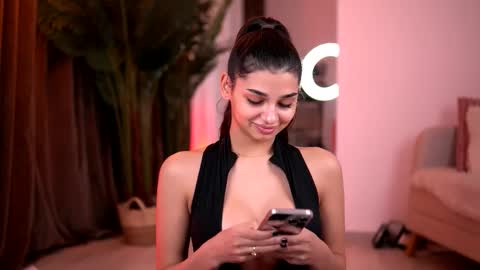 Snapshot of luvcaprice chatting on 12.18.25 Caprice online show from 12.18.25