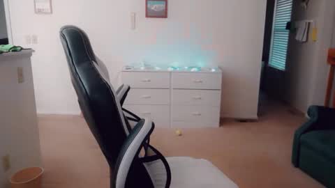 Britney online show from 11.06.25