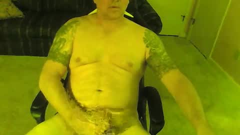 luvtoc2c1975 online show from 12.03.25