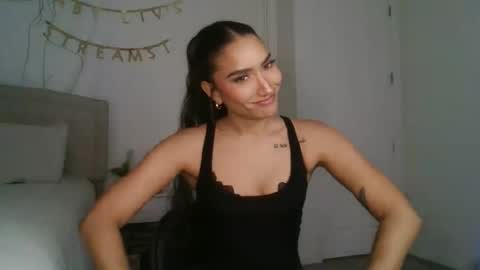 Liv 3 online show from 11.26.25