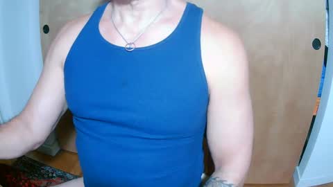 Snapshot of luvzjerkingoff chatting on 02.06.25 luvzjerkingoff online show from 02.06.25