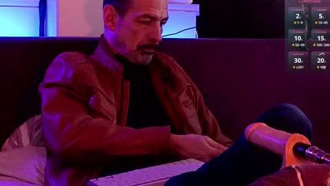 Snapshot of lux_dei chatting on 12.21.24 Im a   -  CAMGUY YOU  LIKE to FUCK online show from 12.21.24