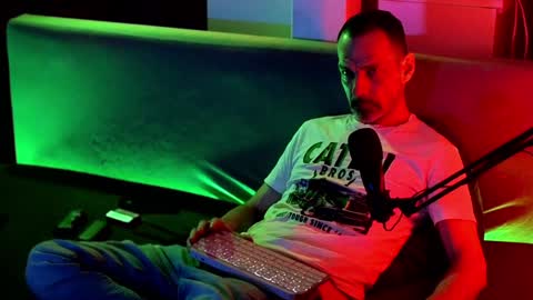 Snapshot of lux_dei chatting on 01.18.25 Im a   -  CAMGUY YOU  LIKE to FUCK online show from 01.18.25