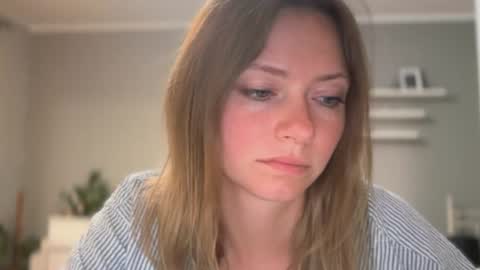 Snapshot of lux_millie chatting on 07.29.26 Millie online show from 07.29.26