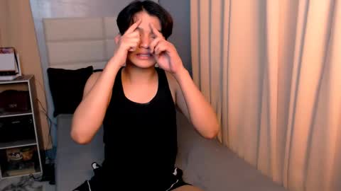 queen lux online show from 03.06.25