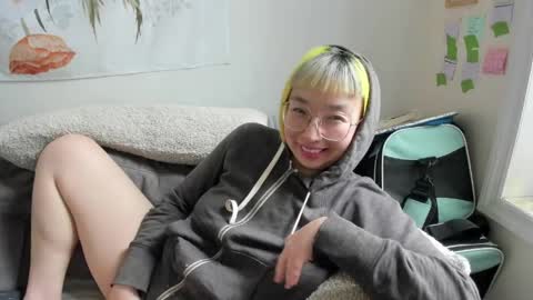 LuxGray online show from 04.20.26