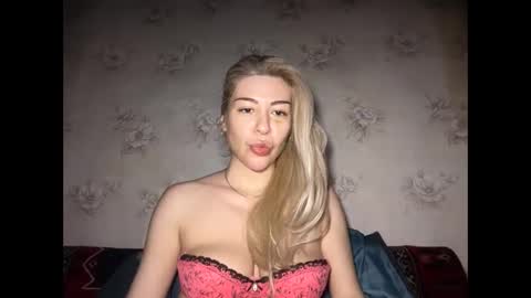LuxSonyaStar online show from 05.17.26